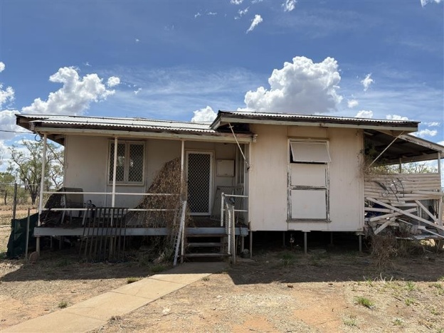 Asbestos Removal and Complete Demolition Fitzroy Crossing - before